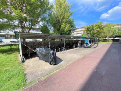 【その他共用部分】 | 　釈尊寺第一住宅5号棟 | 駐輪場です