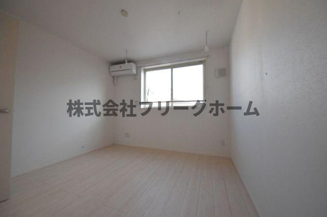 武蔵野市吉祥寺本町４丁目のアパートの寝室