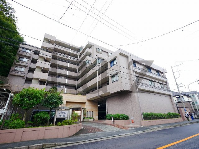 日神パレステージ鴨居の外観