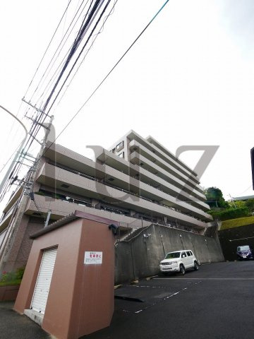 日神パレステージ鴨居の外観
