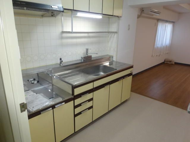 シャンブル石山のキッチン|使いやすいキッチンです