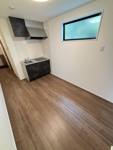明るい色調の室内です