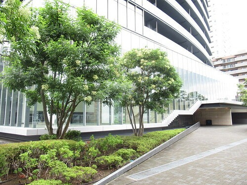 マンションエントランス