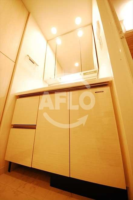 プレサンスロジェ難波GRANDWEST　塩草立葉小学校区の独立洗面台|プレサンスロジェ難波ＧＲＡＮＤ　ＷＥＳＴ　独立洗面化粧台