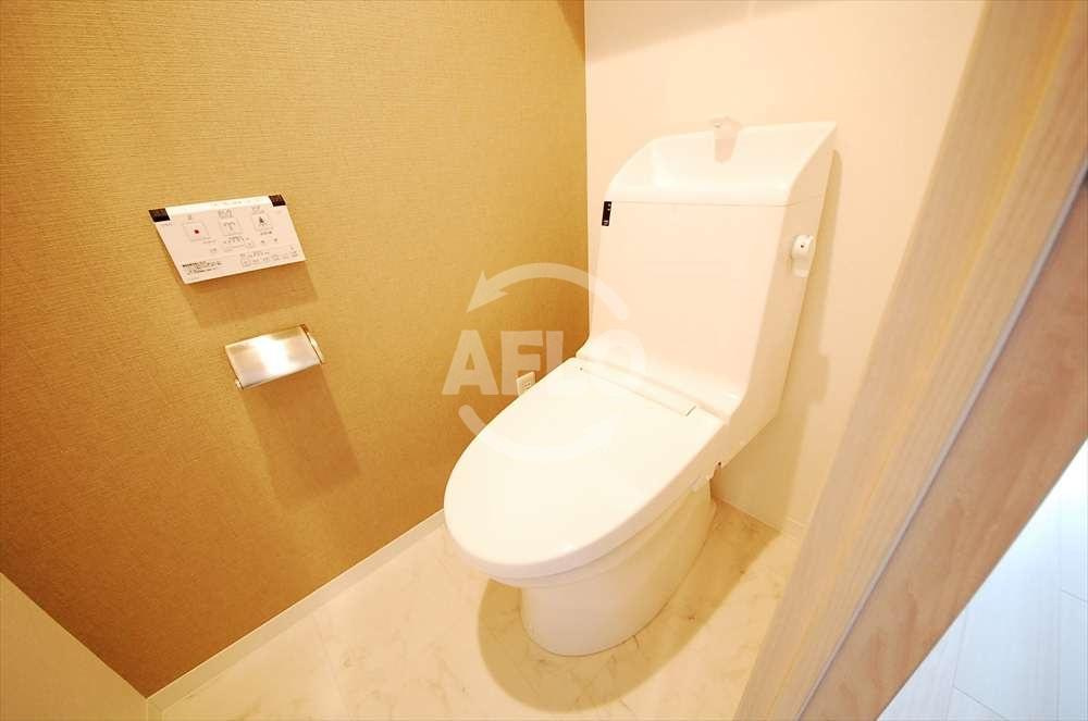 プレサンスロジェ難波GRANDWEST　塩草立葉小学校区のトイレ|プレサンスロジェ難波ＧＲＡＮＤ　ＷＥＳＴ　温水洗浄便座