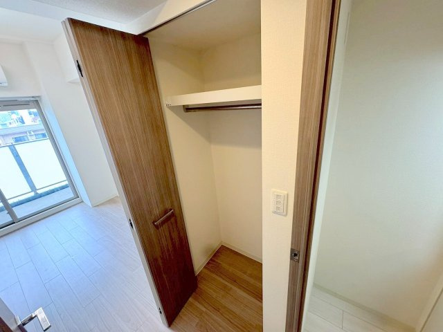 プレサンス新大阪ジェイズの収納
