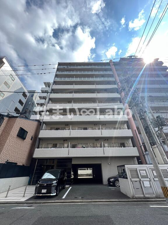 福岡市博多区築港本町の賃貸マンションの外観