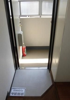 センチュリー江古田の玄関