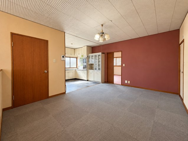 【居間・リビング】 | 掲載画像は、AI加工により家具等を除去したイメージです