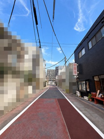 【前面道路含む現地写真】