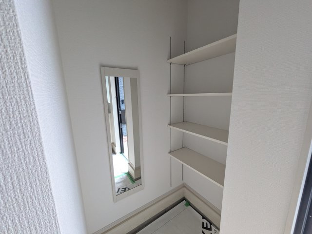 水戸市本町　4期　新築戸建ての玄関