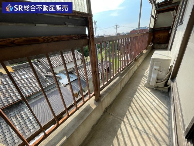 岩田町3丁目店舗付き住宅のバルコニー|陽当たり良好で洗濯物が乾きやすいです♪