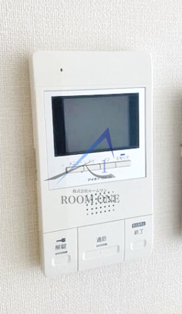 パティオ福住のセキュリティ|モニター付きインターホンです。