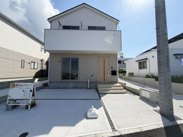 糸満市照屋　第3（全4棟）の外観|2号棟　並列駐車2台可♪EV車充電設備付き♪