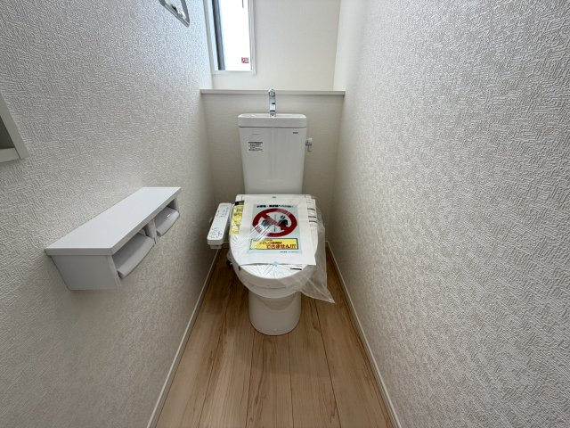 糸満市照屋　第3（全4棟）のトイレ|2号棟　2階　温水洗浄便座♪