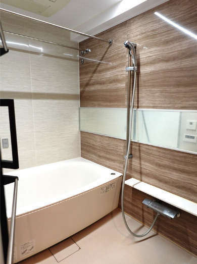 調布市多摩川１丁目の賃貸マンションの浴室