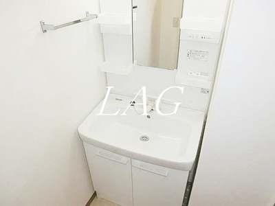 【洗面所】 | ロイヤルコートときわ台 | 洗面台です。