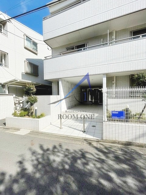 ルシェルのエントランス|エントランスです。