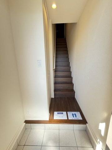 Vent Vert 壱号館の玄関