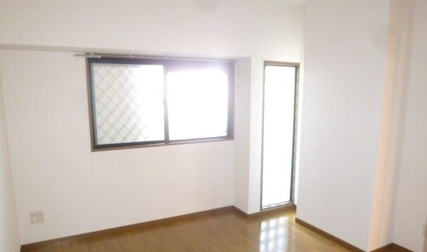 ロイヤルパークマンションの設備|明るい室内です★