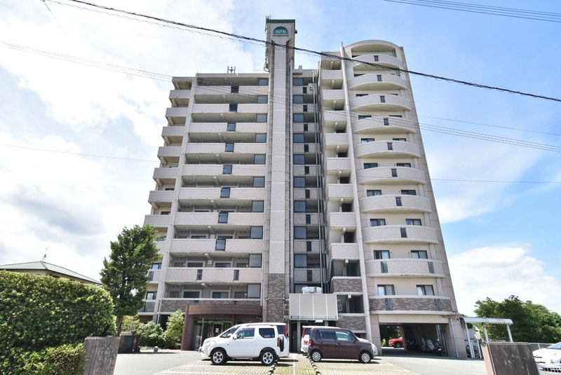 ロイヤルパークマンションの外観|綺麗な外観です☆