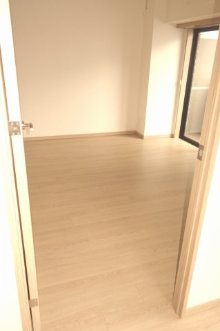 ルーブル東十条弐番館の寝室