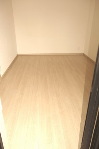 ルーブル東十条弐番館の寝室