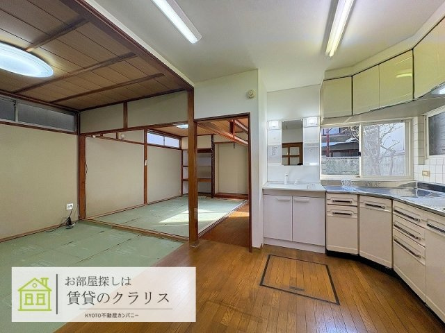 桂乾町20-9（ガレージ付き）貸家
