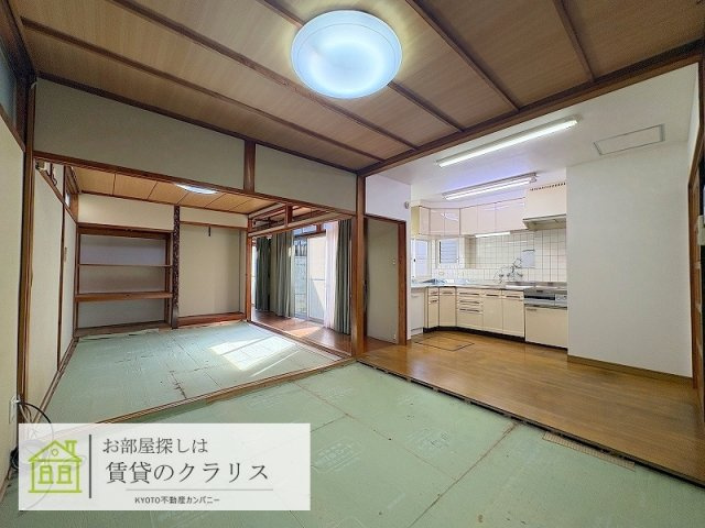 桂乾町20-9（ガレージ付き）貸家