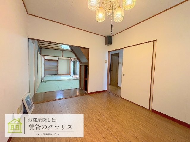 桂乾町20-9（ガレージ付き）貸家