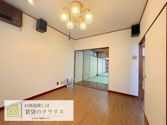 桂乾町20-9（ガレージ付き）貸家