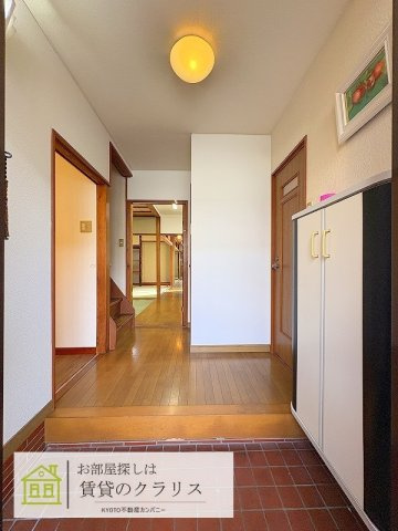 桂乾町20-9（ガレージ付き）貸家の玄関
