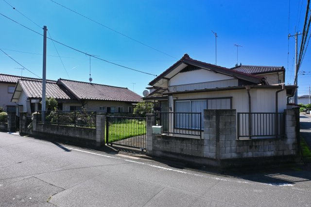 【前面道路含む現地写真】 | 太田市台之郷町　売土地 | 前面道路が広く車通りも少なめなので安心です♪