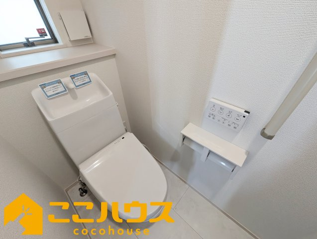 宜野湾市上原1丁目227番　ハートフルタウン　新築戸建て　全4棟　C号棟のトイレ|高機能トイレ
