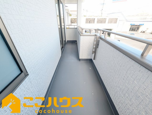 宜野湾市上原1丁目227番　ハートフルタウン　新築戸建て　全4棟　C号棟のバルコニー|急な雨でも安心のインナーバルコニー
