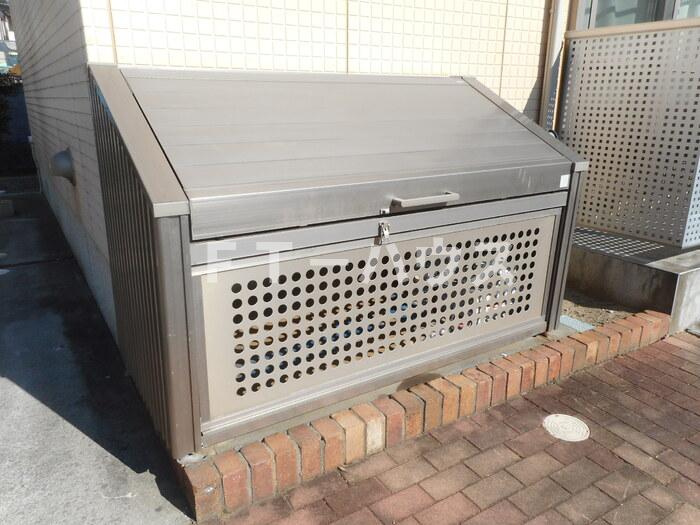 リバティオークのその他共用部分|入居者様専用ゴミストッカー