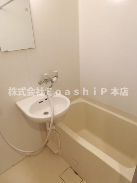オランジュリーの浴室