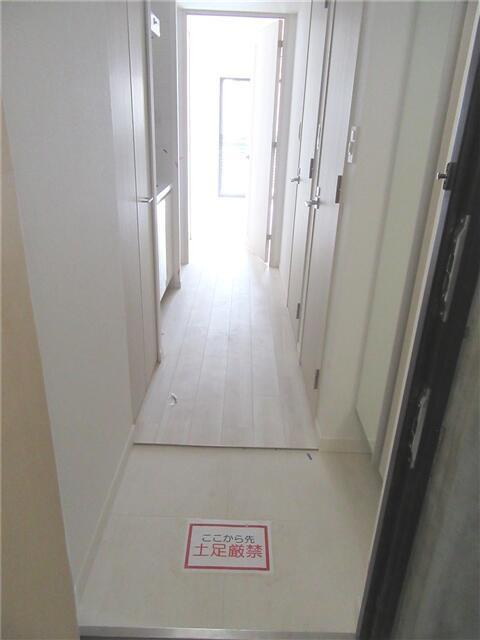S-RESIDENCE堺筋本町Unoの玄関