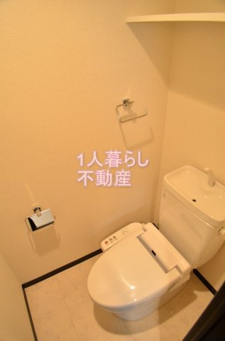 【トイレ】 | Verona大井南LussoGrande | 温水洗浄便座です。