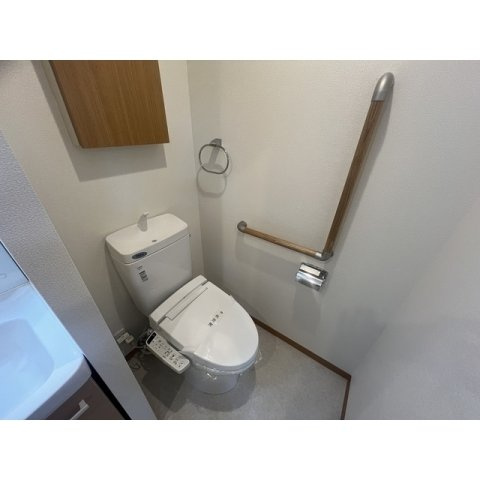扇１丁目戸建のトイレ