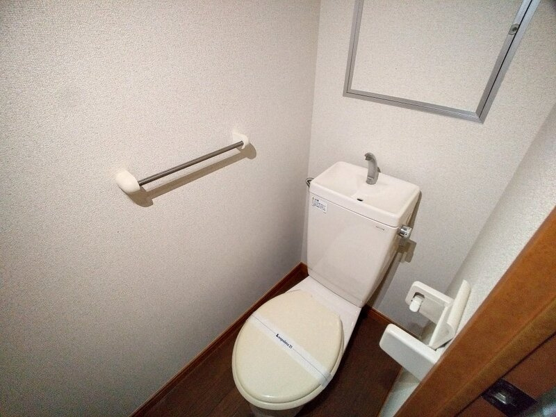 レオパレスひまわりのトイレ
