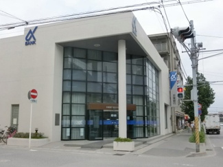 京葉銀行幕張本郷支店 450m
