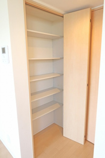 収納豊富で、居室を広々お使いいただけます！