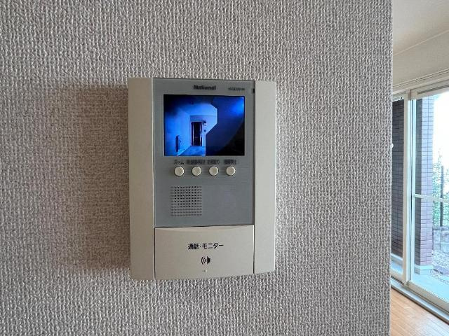 クローバーヒルの内装|カメラ付インターホン
