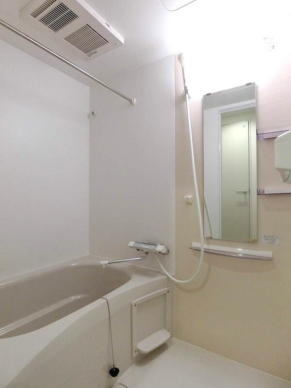 リブリ・周の浴室