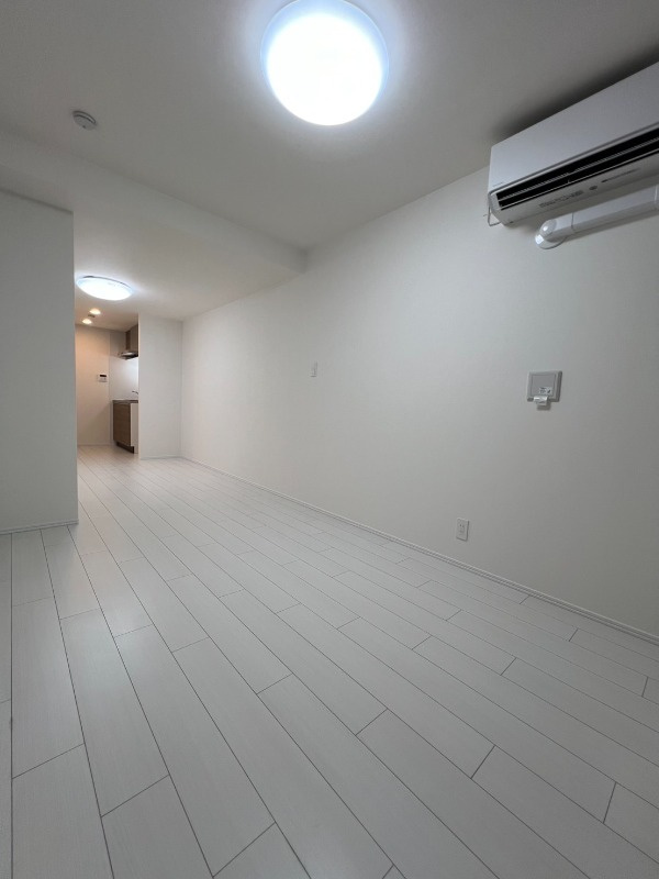 港区白金５丁目の賃貸マンションの居間・リビング