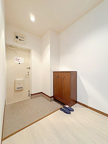 カーサ葵の玄関