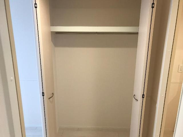 グランシャリオ波寄の収納|クローゼット