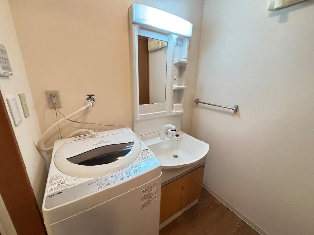 リバパレス鶴舞の洗面所|洗髪洗面化粧台