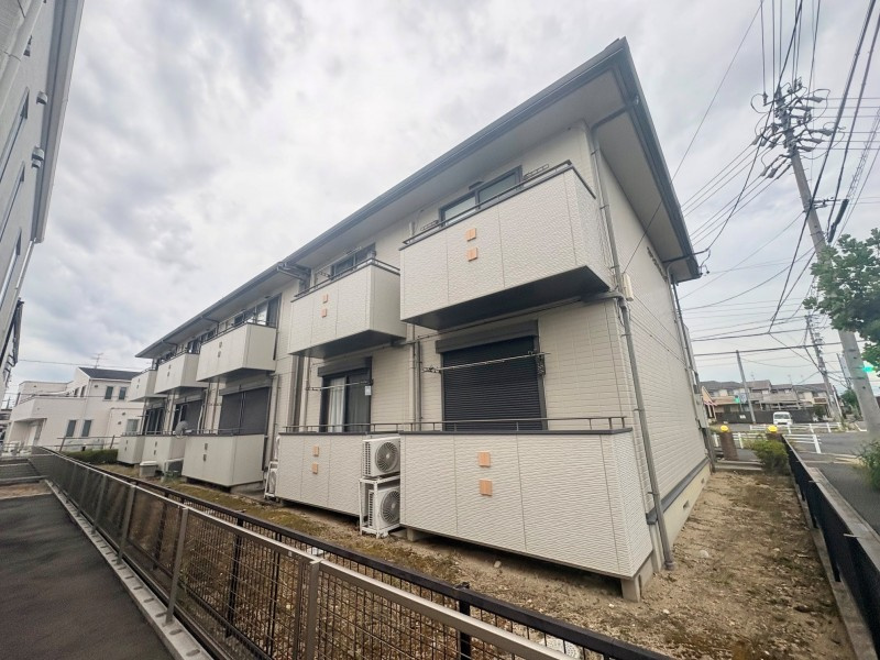 スクウェアパレス　Wの外観